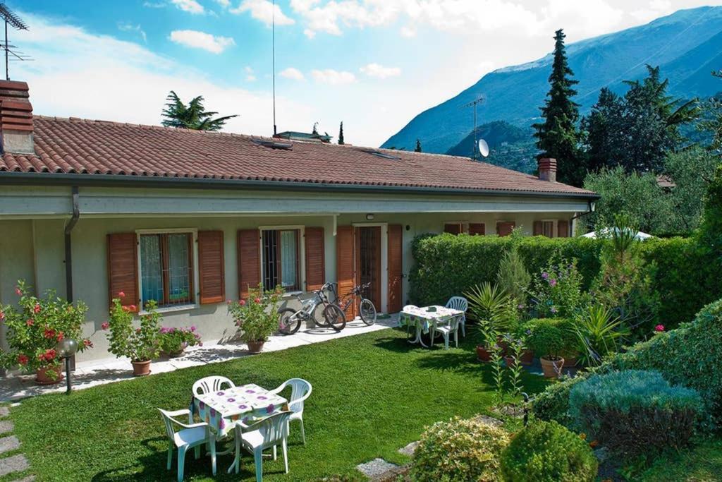 Casa Facchinetti Orange Apartment Malcesine Exterior foto
