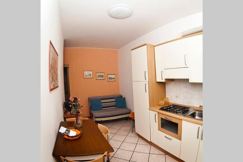 Casa Facchinetti Orange Apartment Malcesine Exterior foto